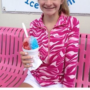 Crown and Ivy Pullover